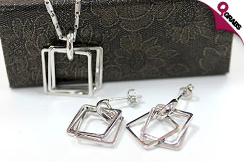 From QR39, Think Outside the Box with Linked Squares Jewelry Sets - Choose from Silver or Rose Gold! (Up to QR178 Value)